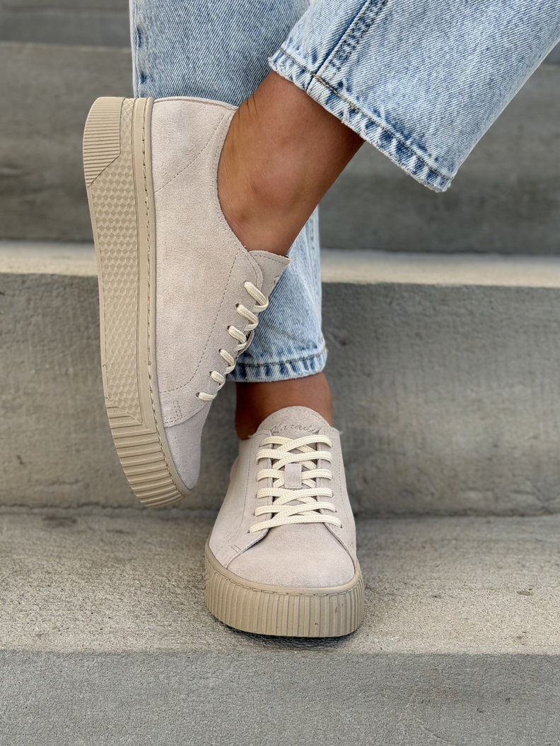 Minimalistyczne trampki KAZADII MILAGRO BEIGE SUEDE skóra naturalna - obrazek 5