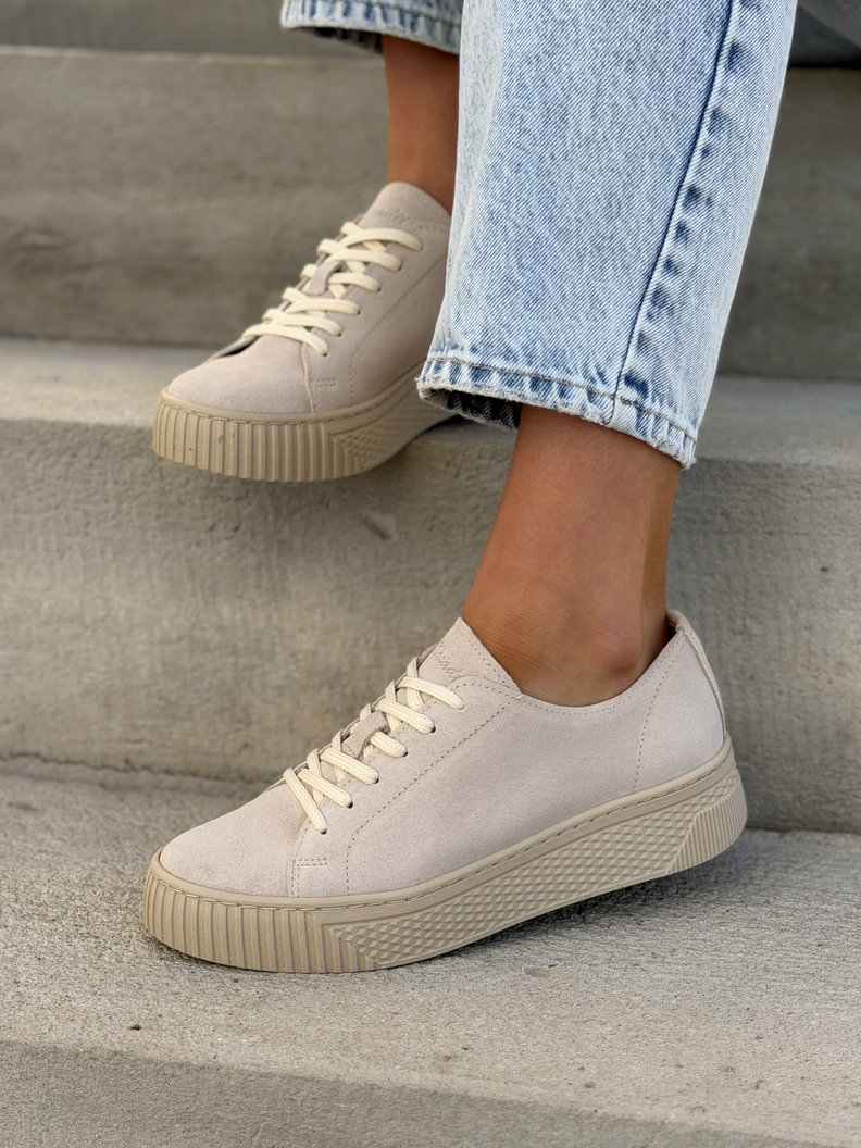Minimalistyczne trampki KAZADII MILAGRO BEIGE SUEDE skóra naturalna - obrazek 3
