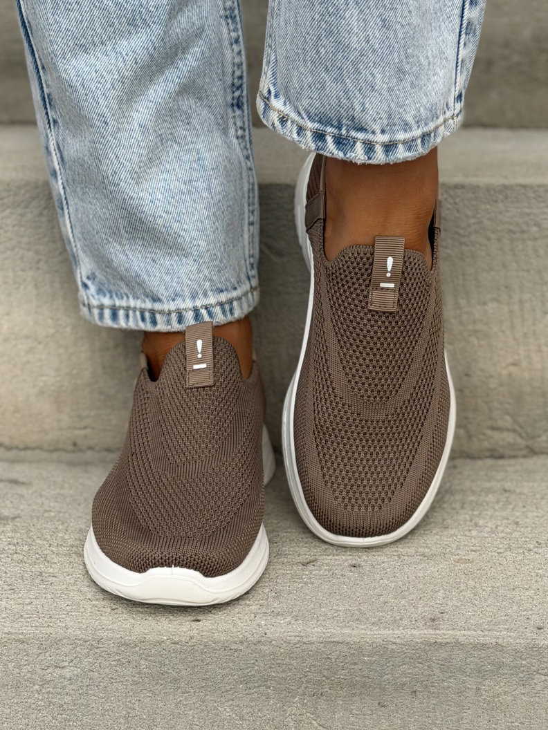 Sneakersy FLEX COMFORT COFFEE lekkie jak piórko - obrazek 3