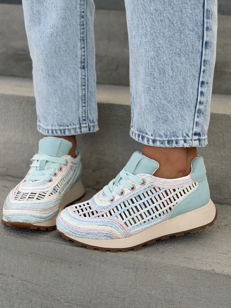 Sneakersy LANZAROTE BLUE ażurowe na wyższej podeszwie - obrazek 10