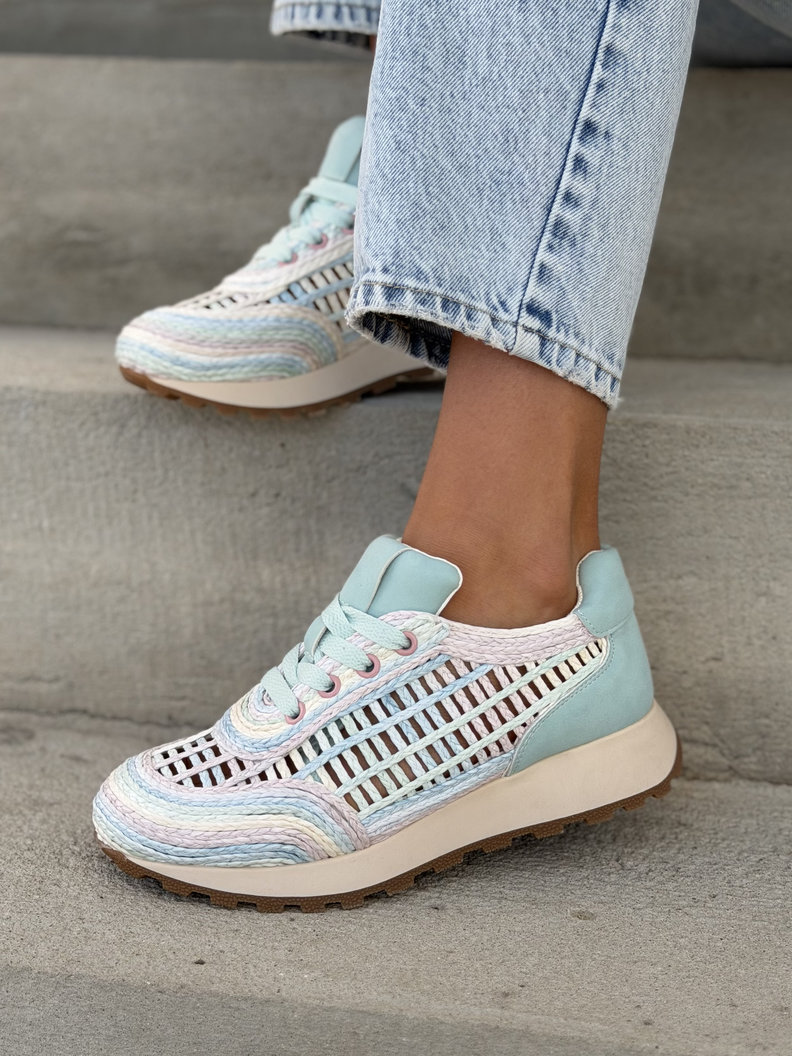 Sneakersy LANZAROTE BLUE ażurowe na wyższej podeszwie - obrazek 3