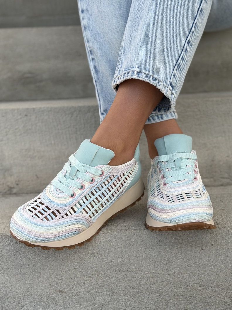Sneakersy LANZAROTE BLUE ażurowe na wyższej podeszwie - obrazek 9