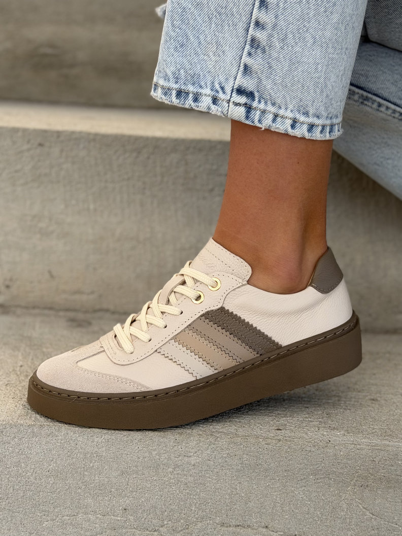 TRAMPKI KAZADII AVILLO BEIGE skóra naturalna
