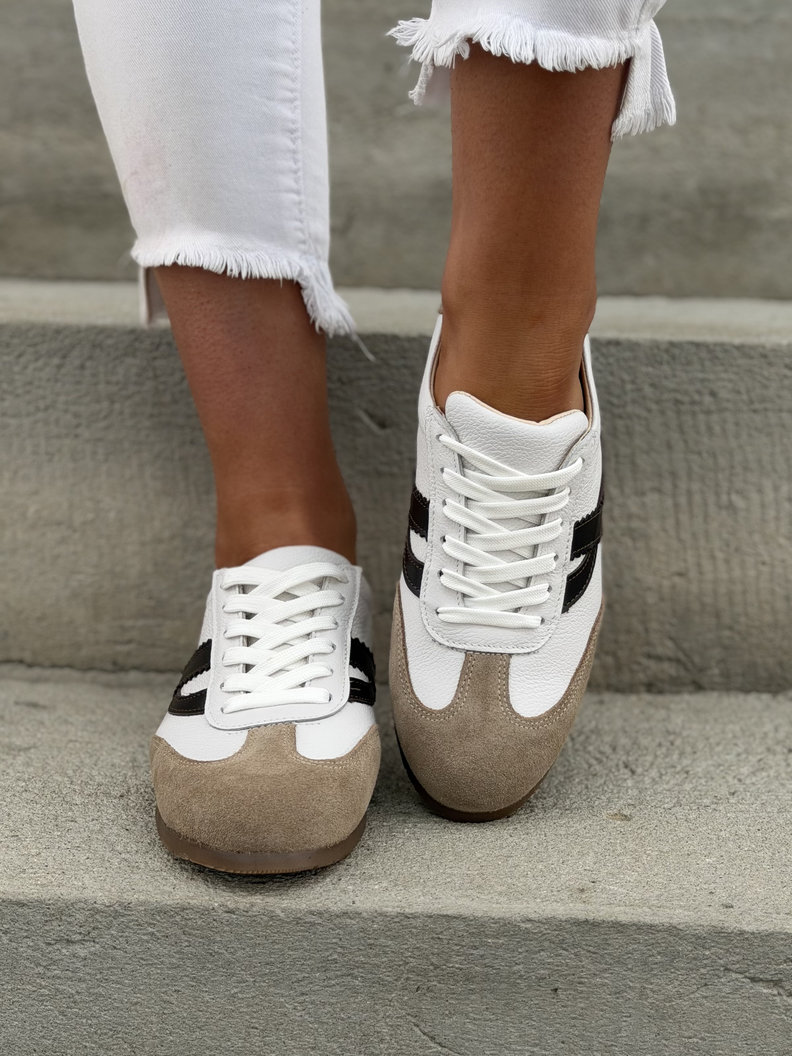 Sportowe buty damskie KAZADII MONEVA WHITE skóra naturalna - obrazek 3