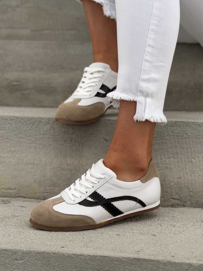 Sportowe buty damskie KAZADII MONEVA WHITE skóra naturalna - obrazek 7