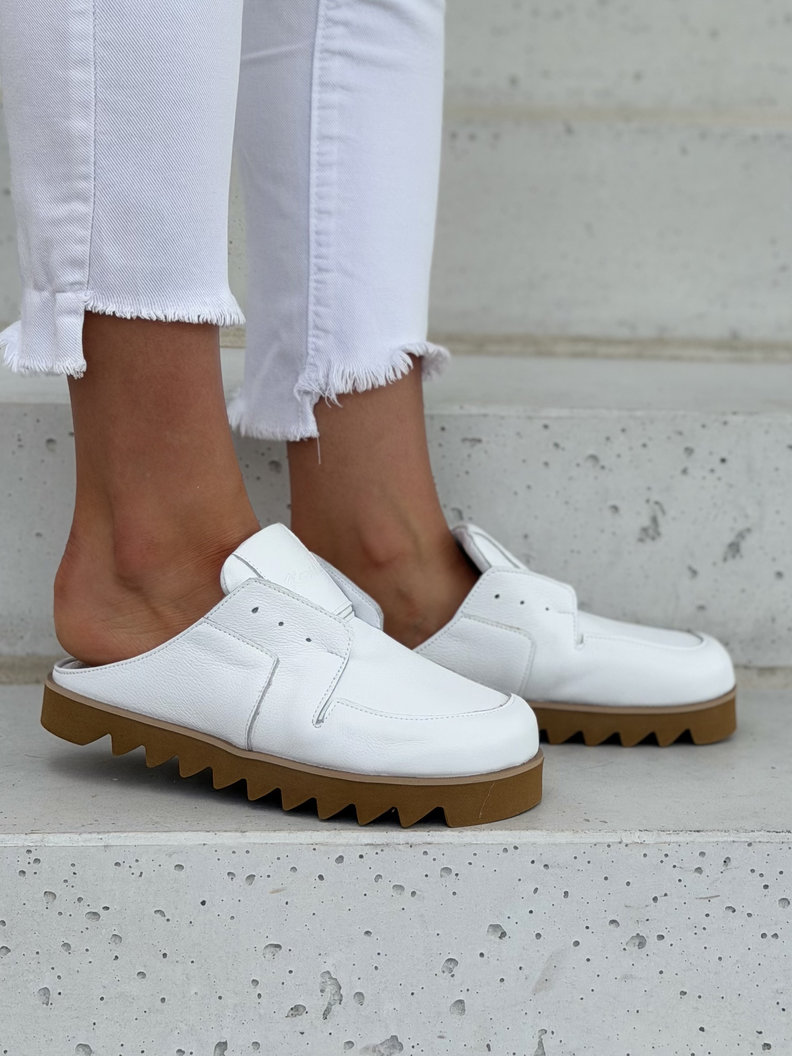 Białe skórzane klapki BAREFOOT KAZADII AERIS skóra naturalna polska produkcja - obrazek 8