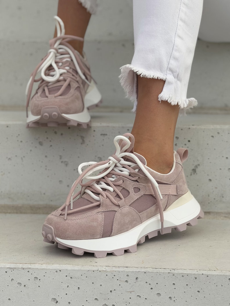 Skórzane lekkie sneakersy na wyższej podeszwie TREKKA PINK