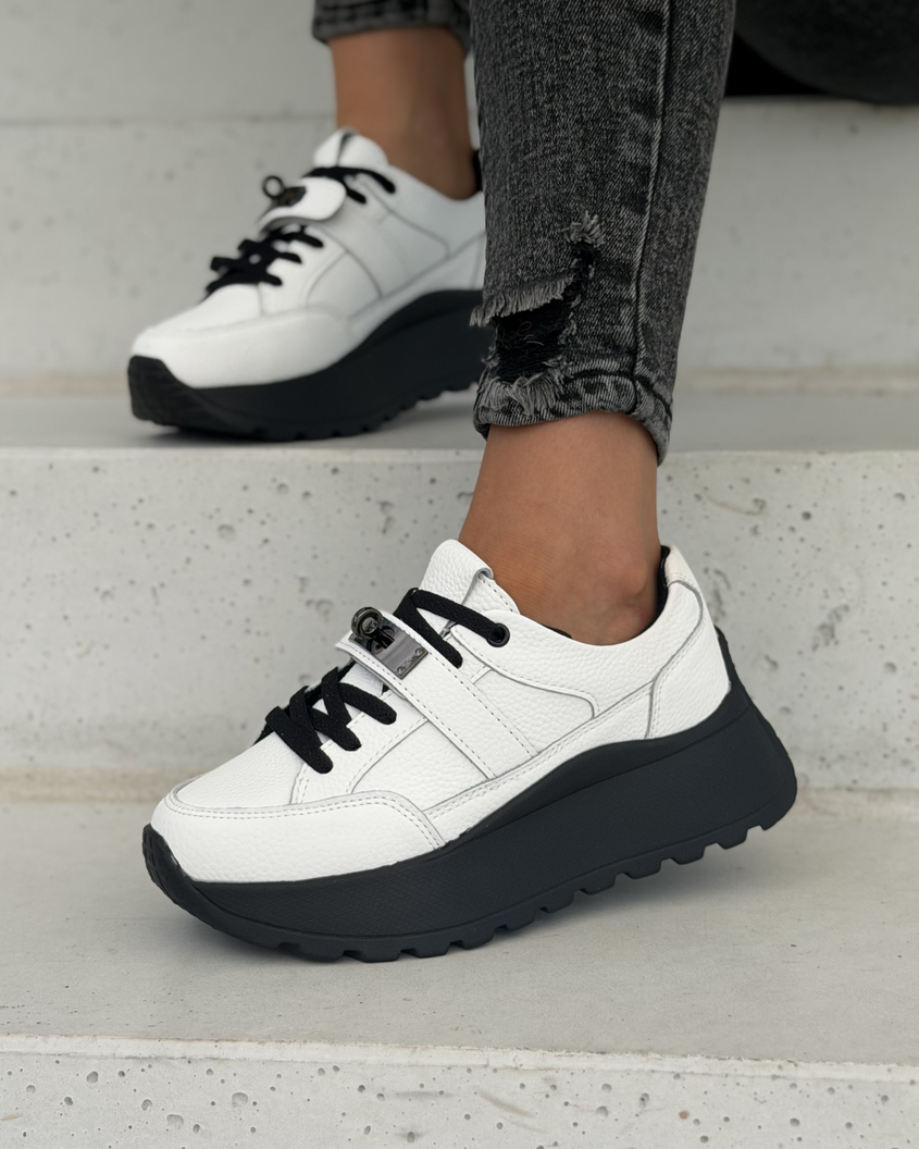 Sneakersy damskie Monéa białe z ozdobną klamrą skóra naturalna - obrazek 8