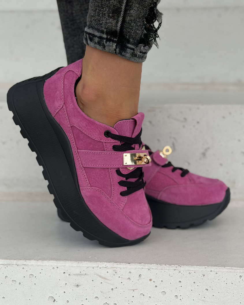 Sneakersy damskie Monéa fuksja z ozdobną klamrą skóra naturalna