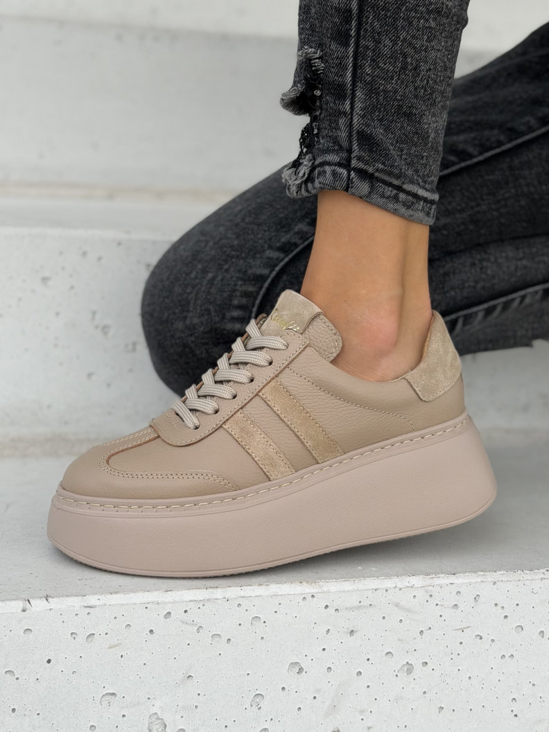 Skórzane TRAMPKI na wyższej podeszwie KAZADII ARDELIA ALL BEIGE polska produkcja