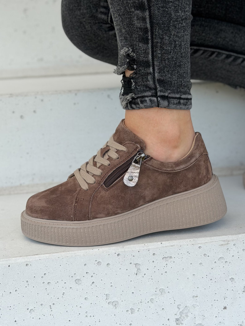 Sneakersy damskie na wyższej podeszwie RANNA ZIP light coffee skóra naturalna