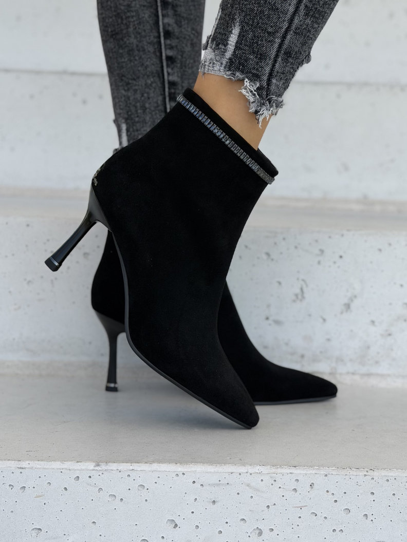 Skórzane ocieplane botki na obcasie REVIA BLACK SUEDE - obrazek 4