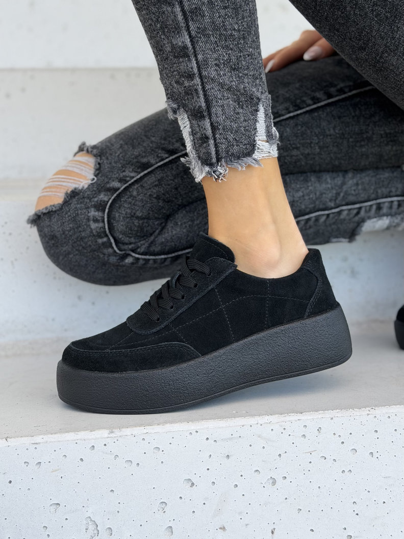 Skórzane trampki SAVERO BLACK na wyższej podeszwie